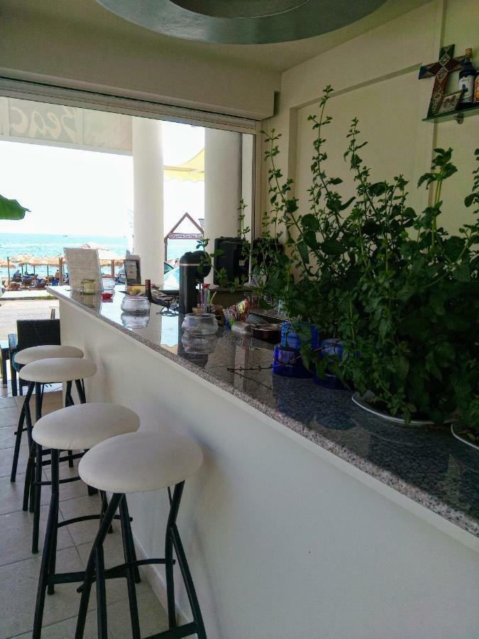 Saint Konstantin Beach Apartments Stegna Екстериор снимка