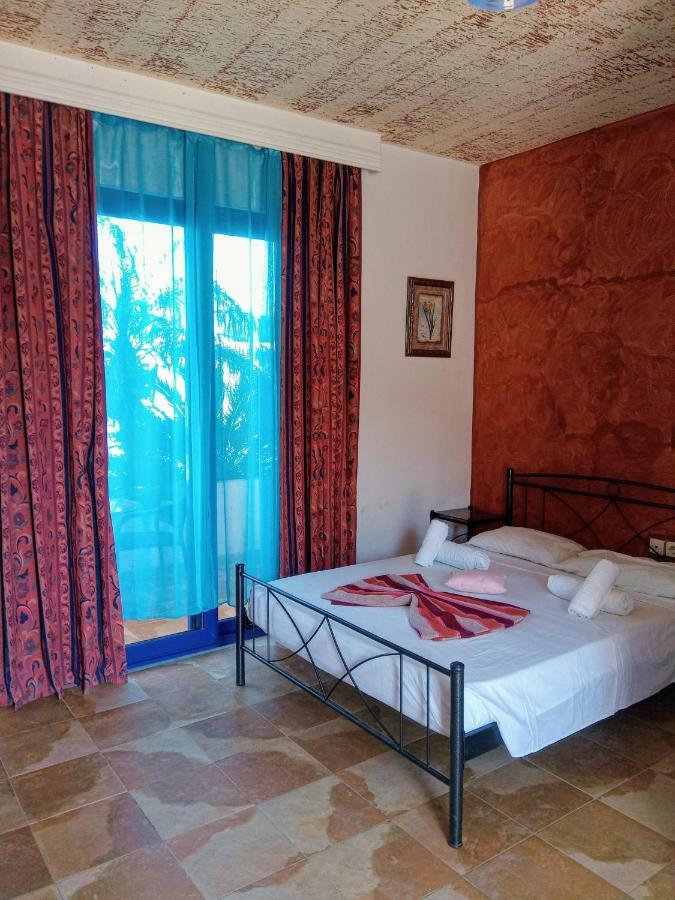 Saint Konstantin Beach Apartments Stegna Екстериор снимка