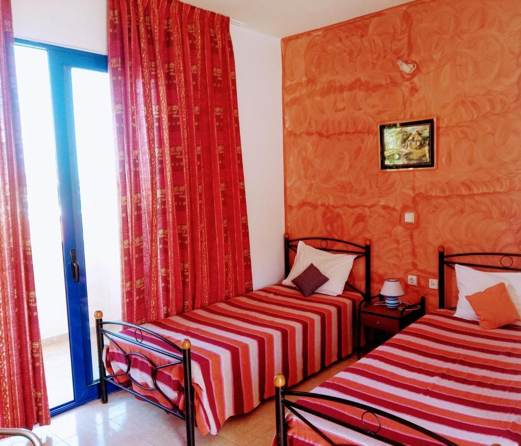 Saint Konstantin Beach Apartments Stegna Екстериор снимка